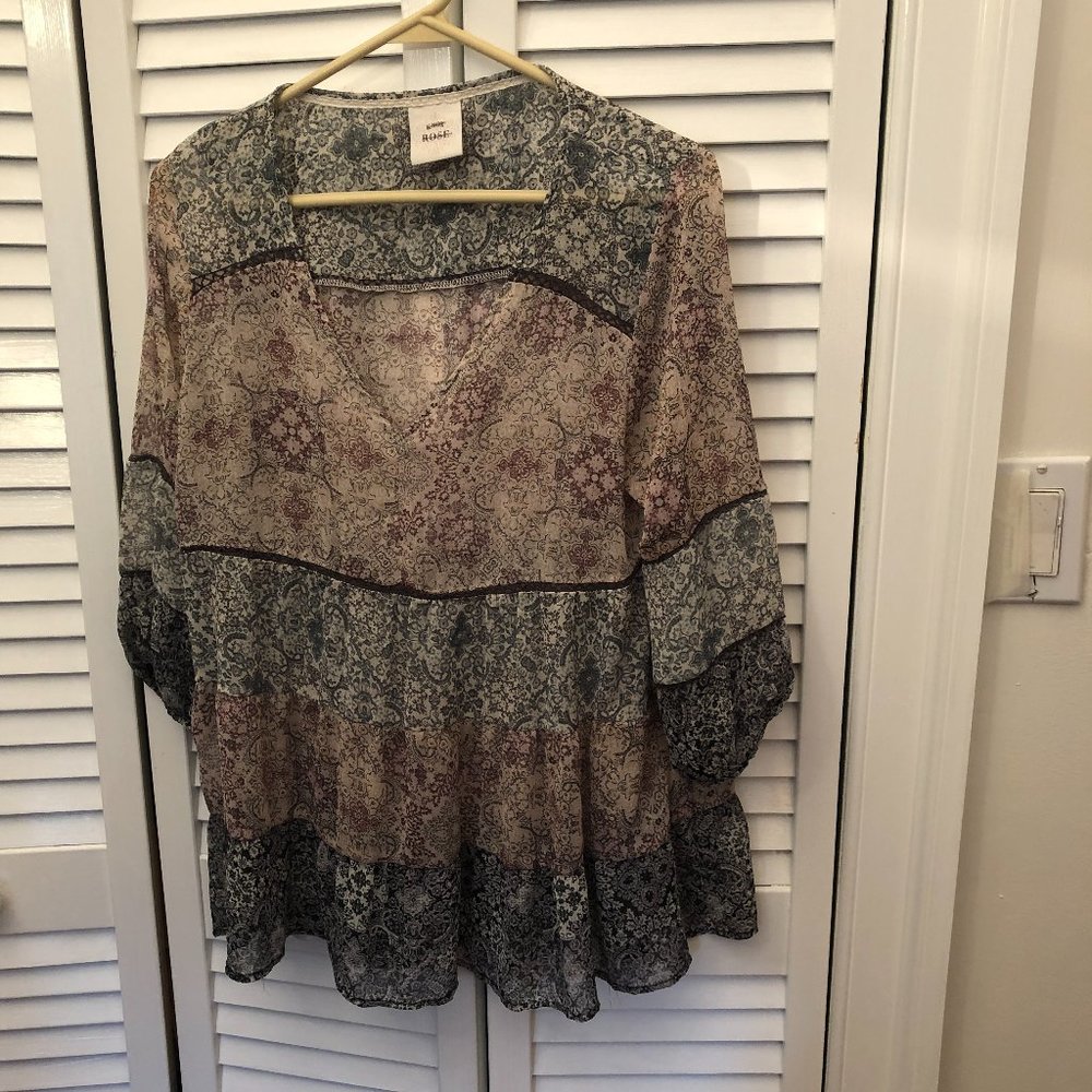 Knox Rose sheer women top in gray and pink blue pastel, M